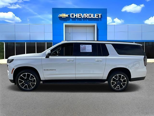 Used 2025 Chevrolet Suburban RST w/ Comfort Package AWD/4WD image 6