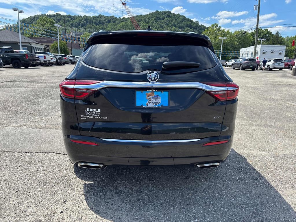 Used 2021 Buick Enclave Essence w/ Sport Touring Edition AWD/4WD image 4