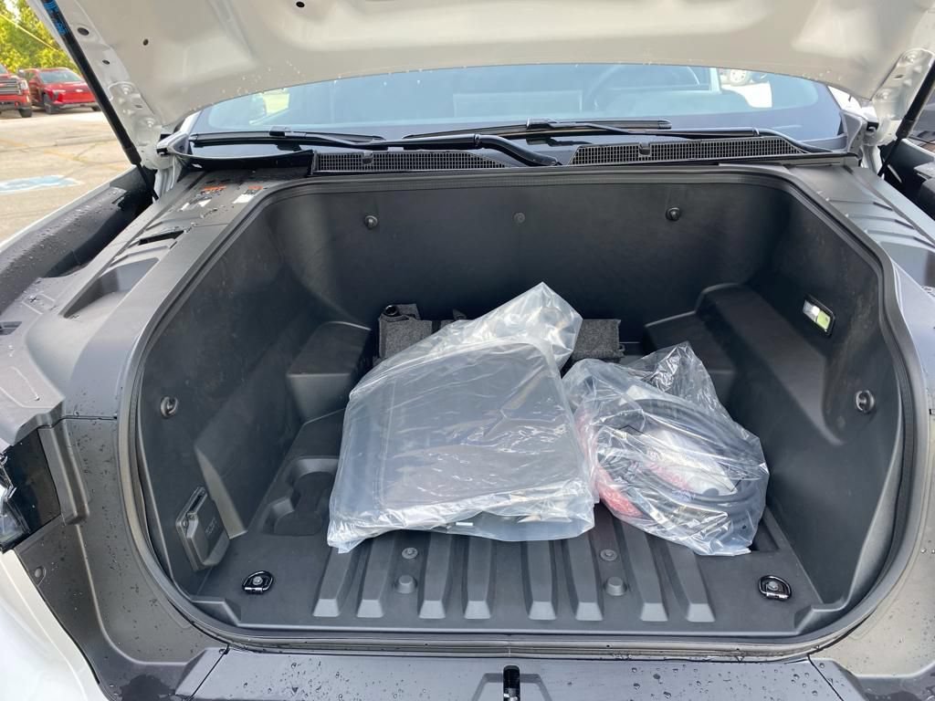 New 2024 Chevrolet Silverado EV W/T AWD/4WD image 39