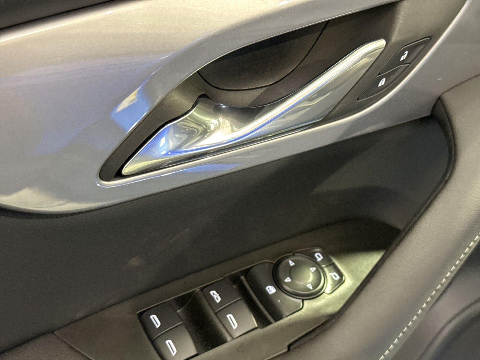 New 2026 Chevrolet Blazer LT w/ Convenience Package FWD image 16