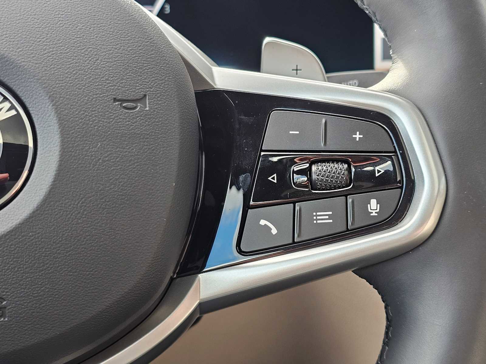 Used 2026 BMW 330i xDrive Sedan w/ M Sport Package image 32