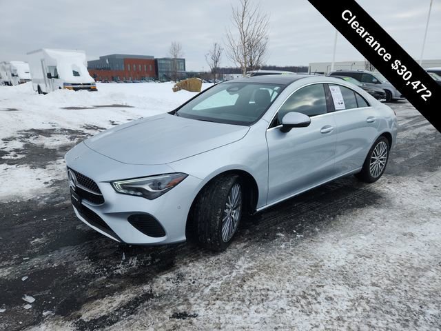 Used 2025 Mercedes-Benz CLA 250 4MATIC image 3
