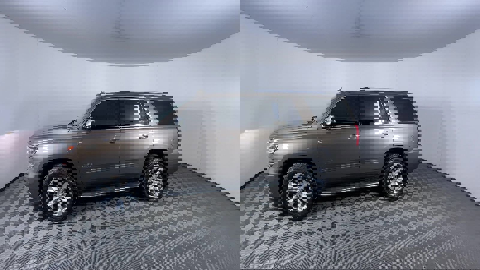 Used 2015 Chevrolet Tahoe LTZ image 4