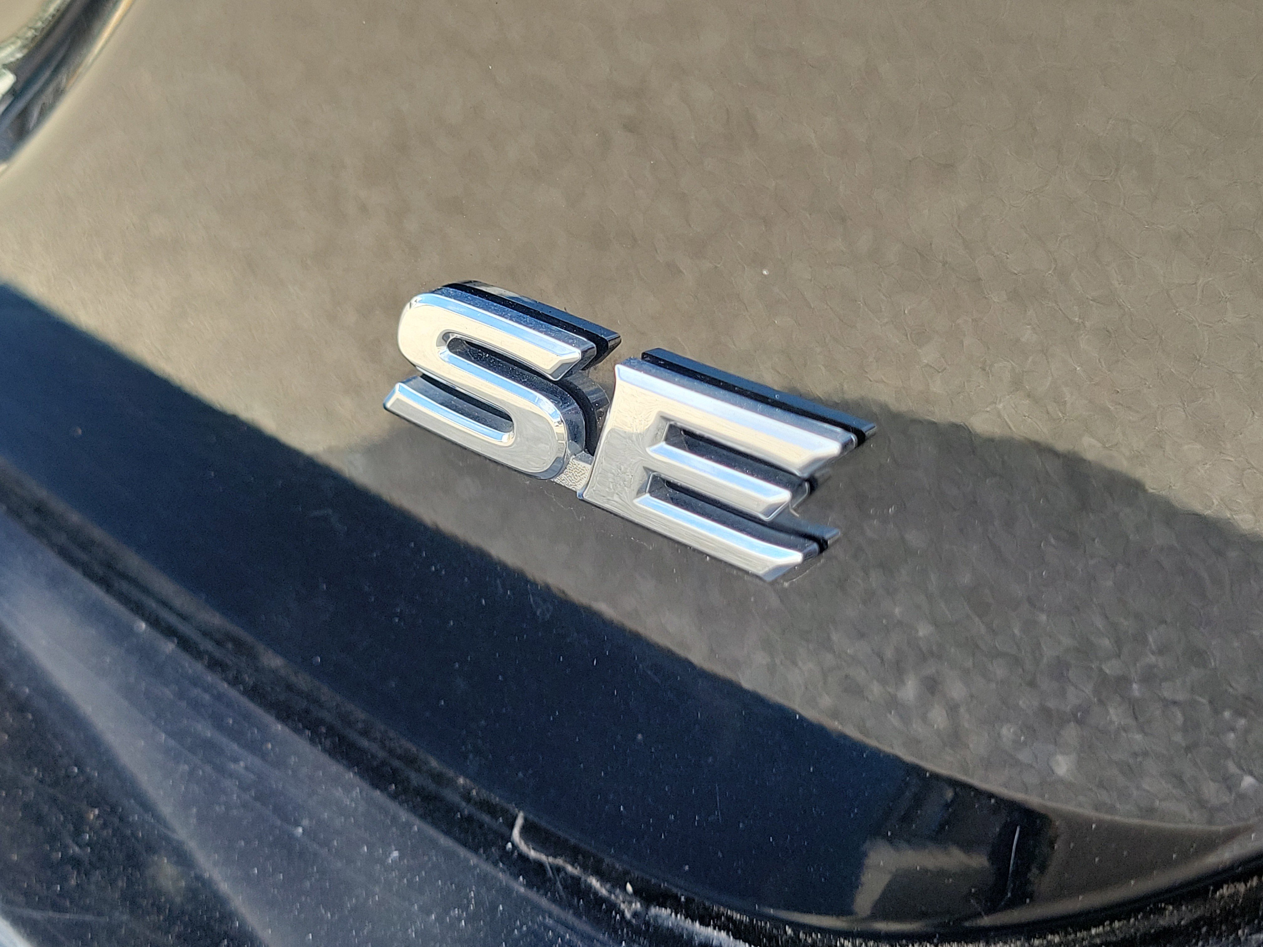 Used 2024 Toyota Camry SE FWD image 9