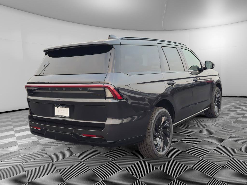 New 2027 Lincoln Navigator Reserve w/ Jet Appearance Package AWD/4WD image 7