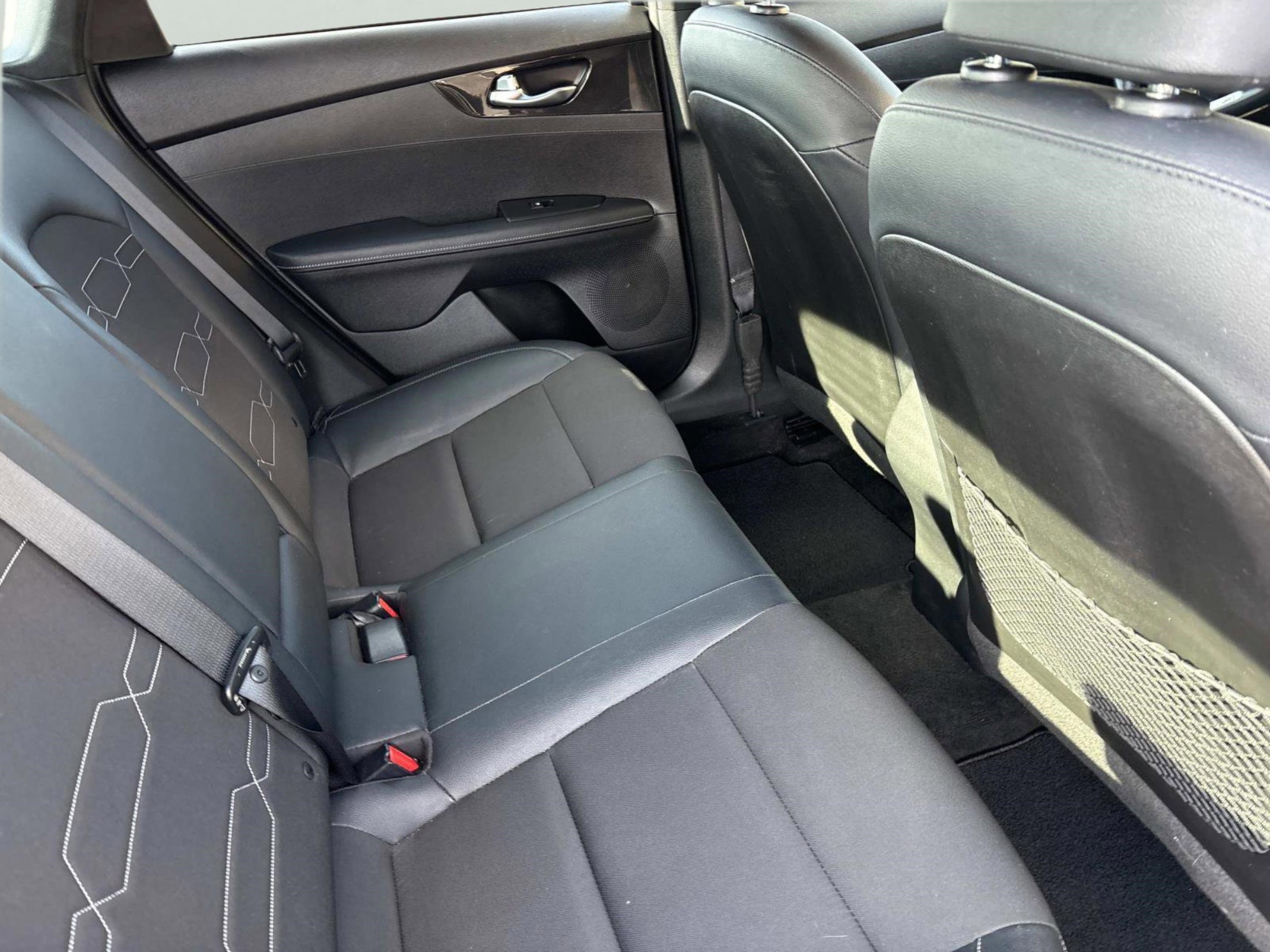 Used 2023 Kia Forte GT-Line w/ GT-Line Technology Package image 19