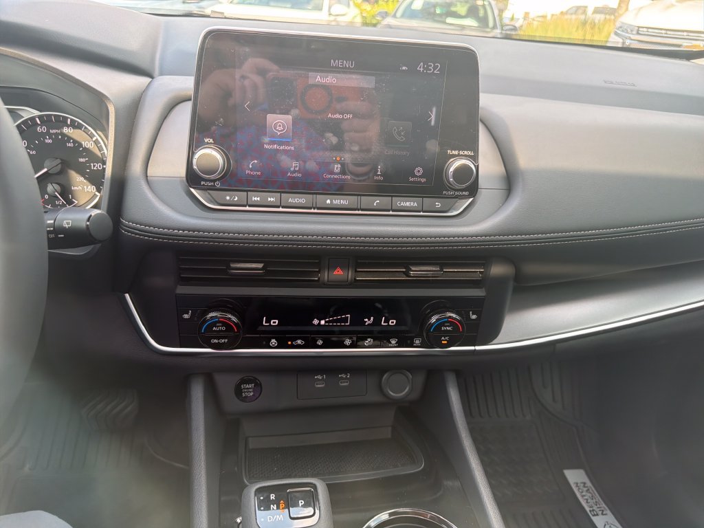 Used 2026 Nissan Rogue Dark Armor FWD image 19