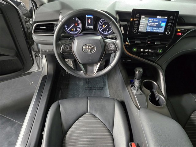 Used 2021 Toyota Camry SE image 16