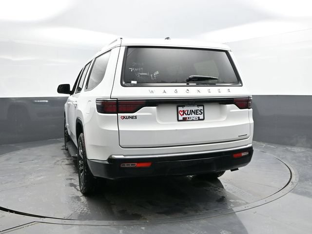 Used 2024 Jeep Wagoneer Series II AWD/4WD image 11