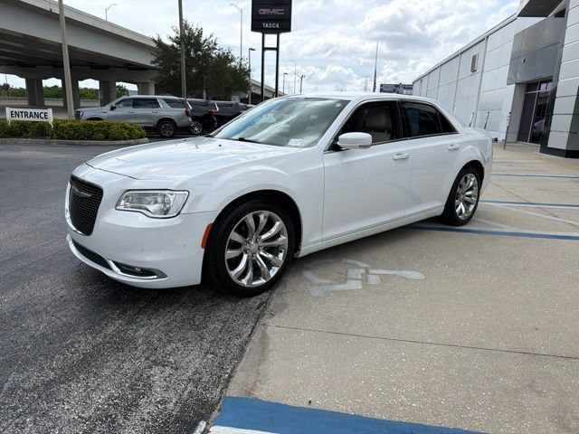 Used 2019 Chrysler 300 Touring L w/ Quick Order Package 22F RWD image 3