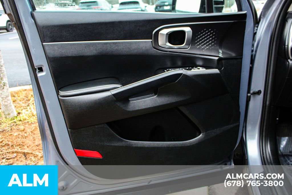 Used 2022 Kia Sorento S FWD image 38