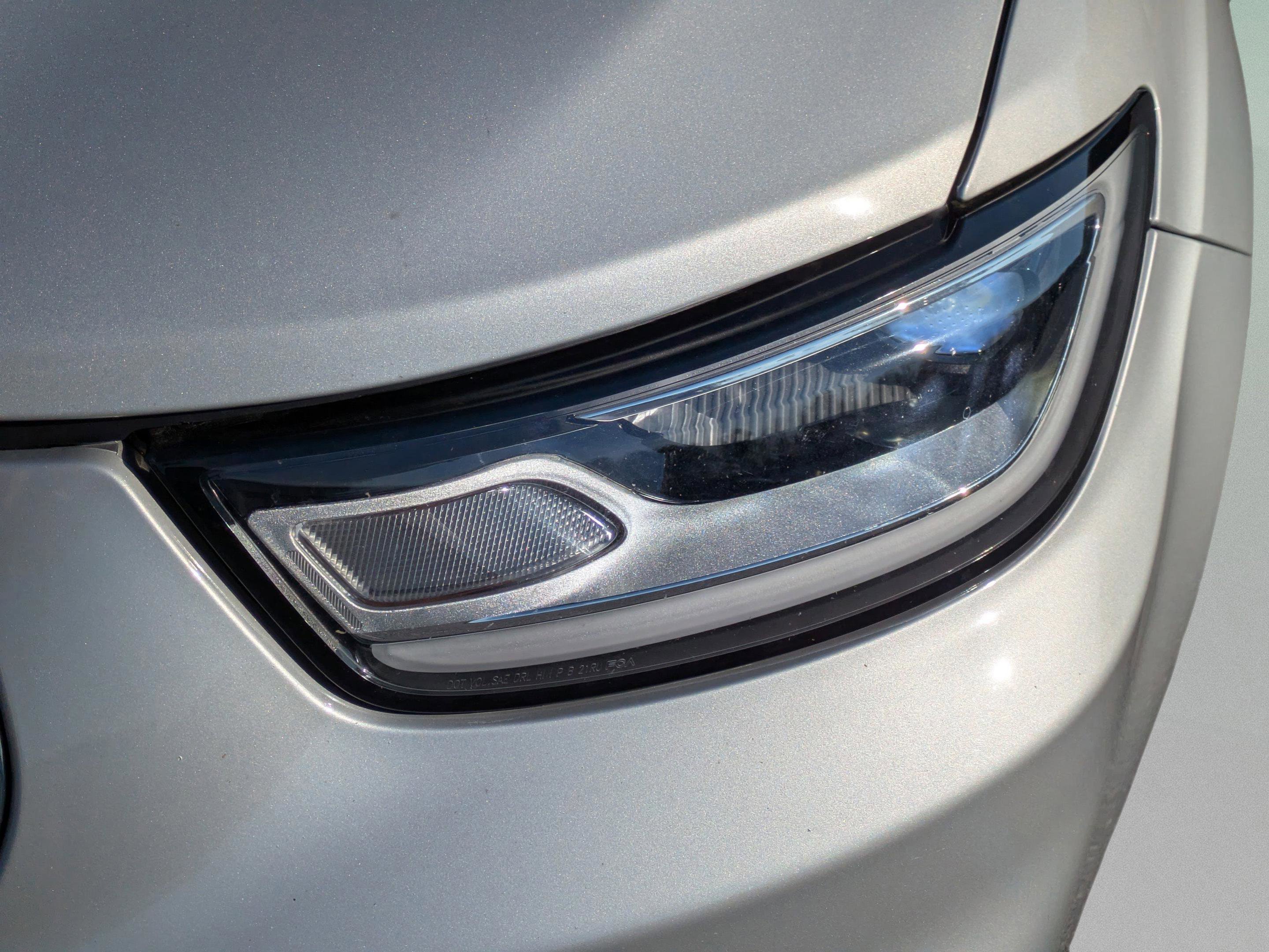 Used 2024 Chrysler Pacifica Touring-L FWD image 9