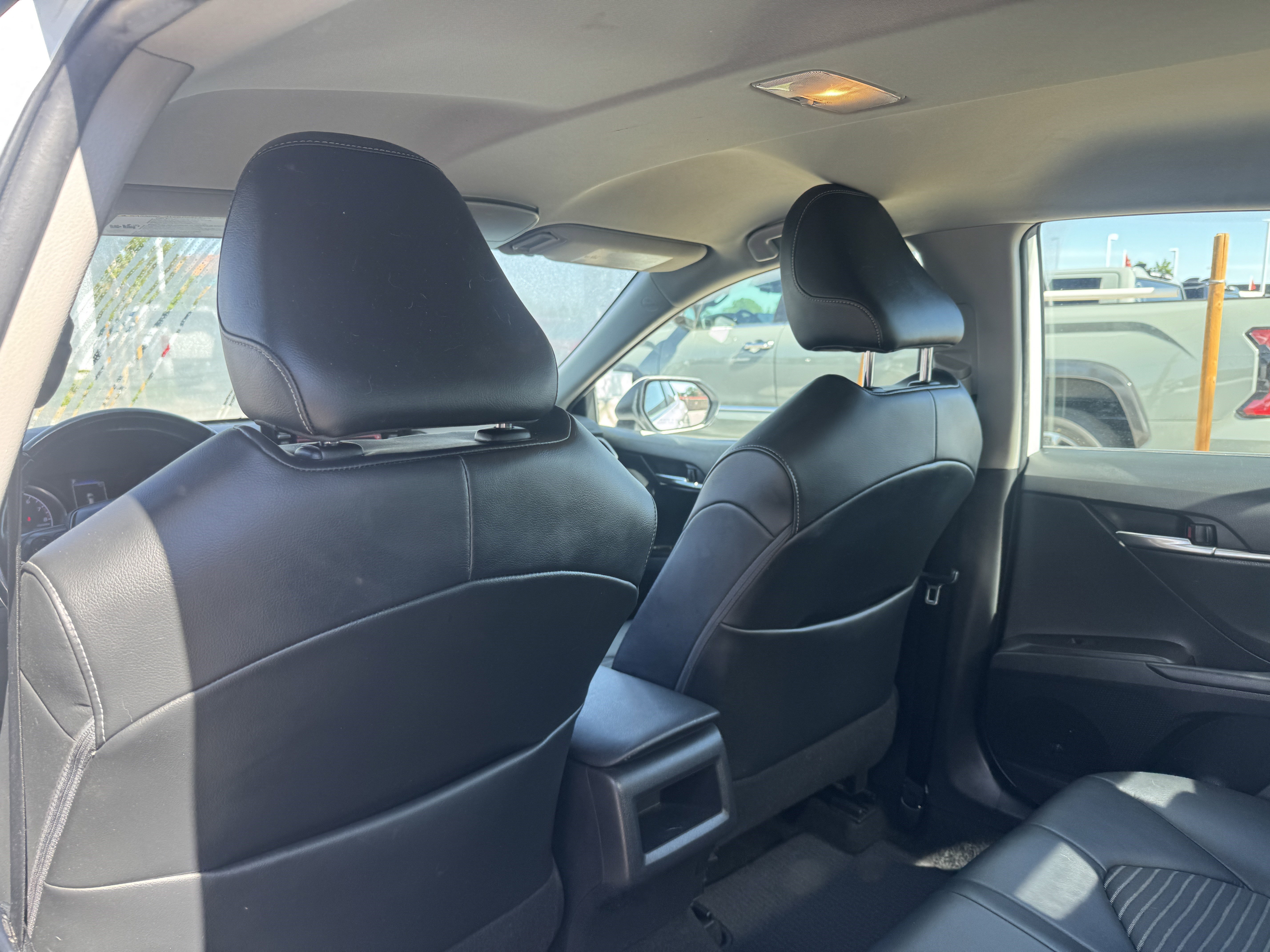 Used 2021 Toyota Camry SE FWD image 23