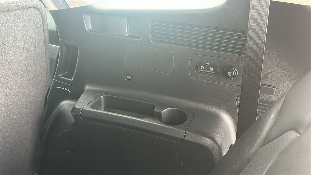 Used 2024 Kia Sorento S FWD image 32