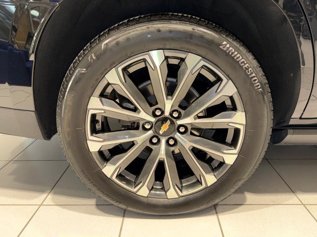 Used 2025 Chevrolet Tahoe High Country image 10
