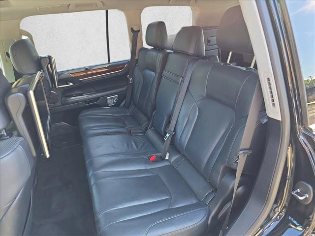 Used 2017 Lexus LX 570 4WD w/ Luxury Package image 14