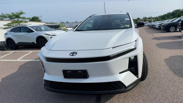 New 2026 Toyota C-HR AWD/4WD image 7