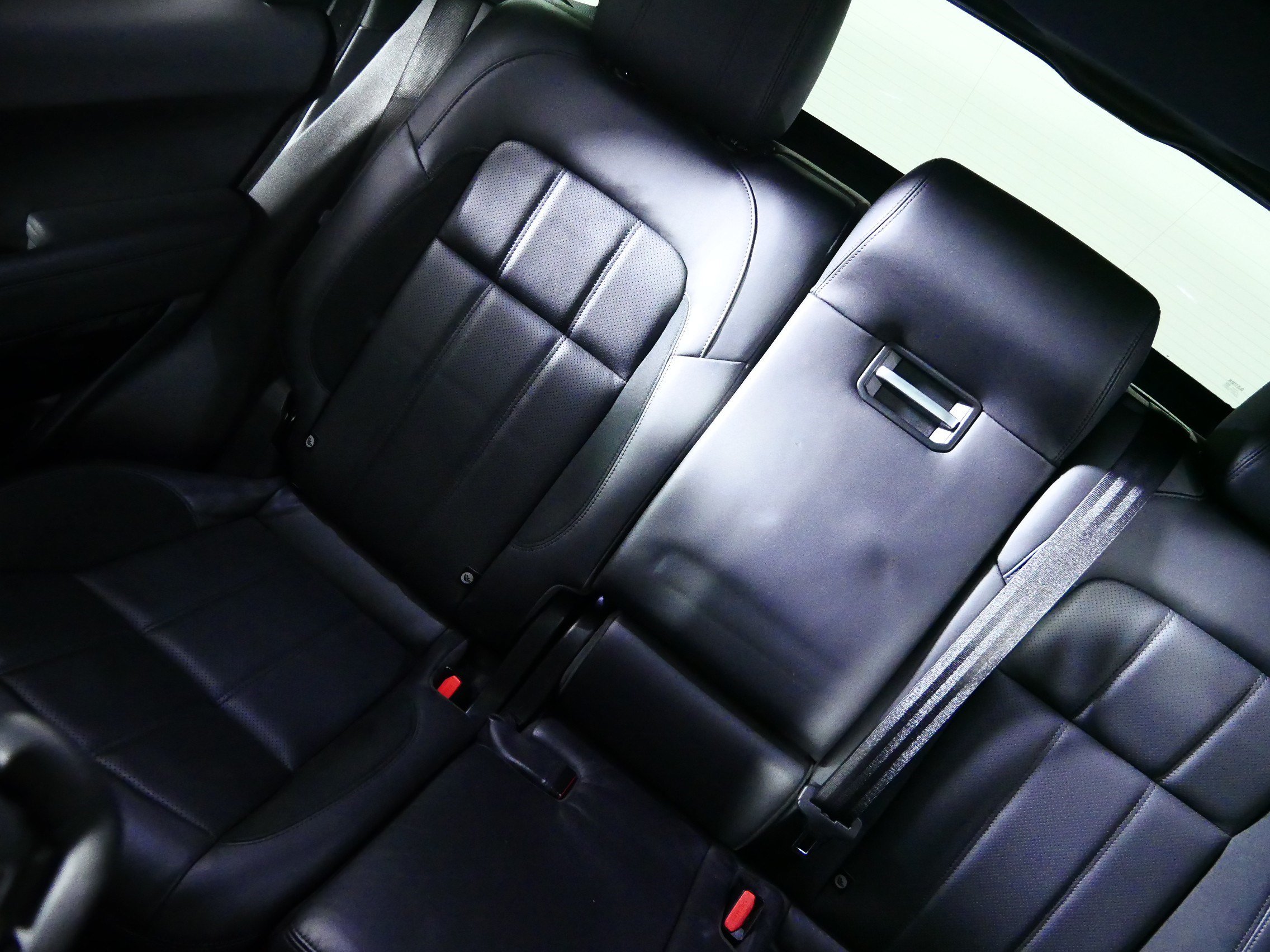 Used 2019 Land Rover Range Rover Sport HST AWD/4WD image 12