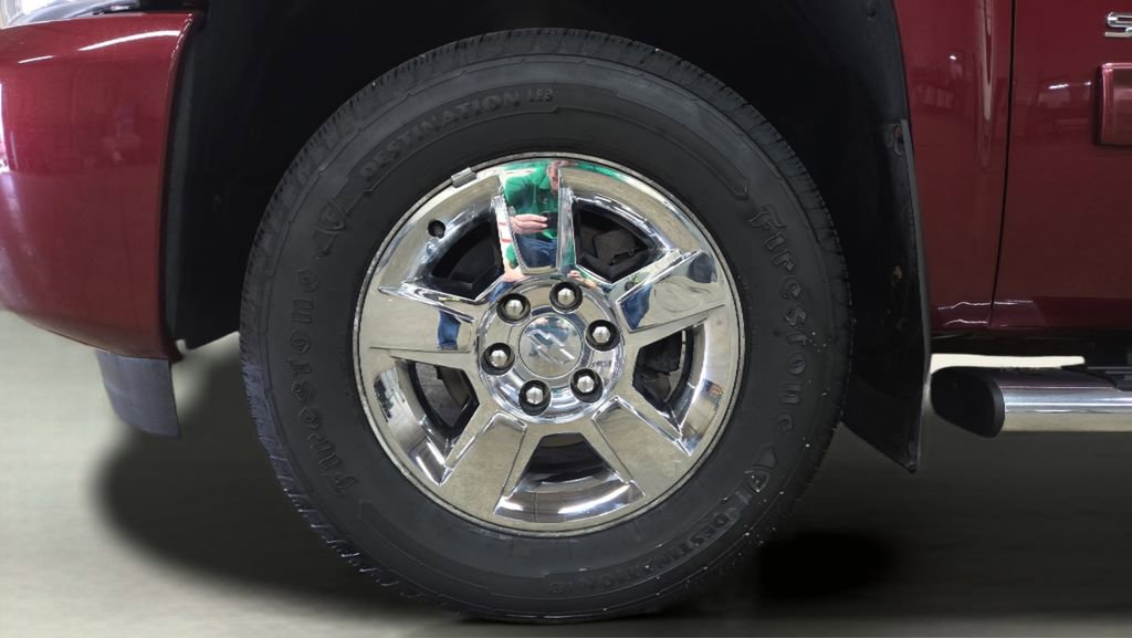 Used 2013 Chevrolet Silverado 1500 LTZ w/ LTZ Plus Package image 29