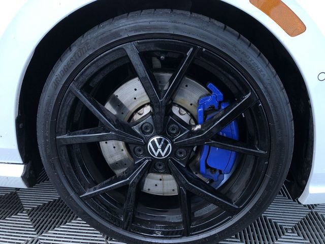 Used 2023 Volkswagen Golf 20th Anniversary Edition AWD/4WD image 16