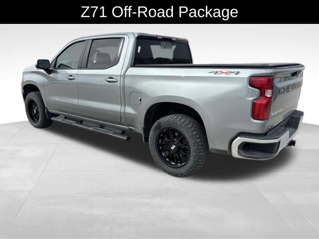 Used 2023 Chevrolet Silverado 1500 LT w/ Z71 Off-Road Package AWD/4WD image 4
