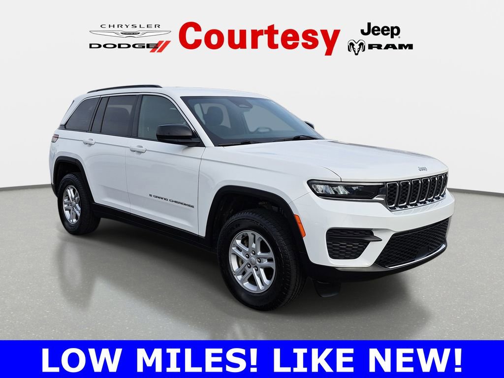 Used 2025 Jeep Grand Cherokee Laredo w/ Luxury Tech Group I image 1