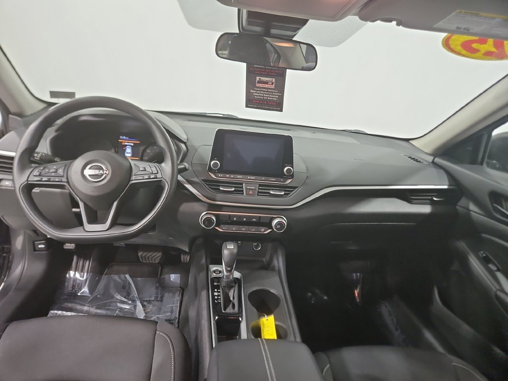 Certified 2025 Nissan Altima 2.5 S FWD image 14