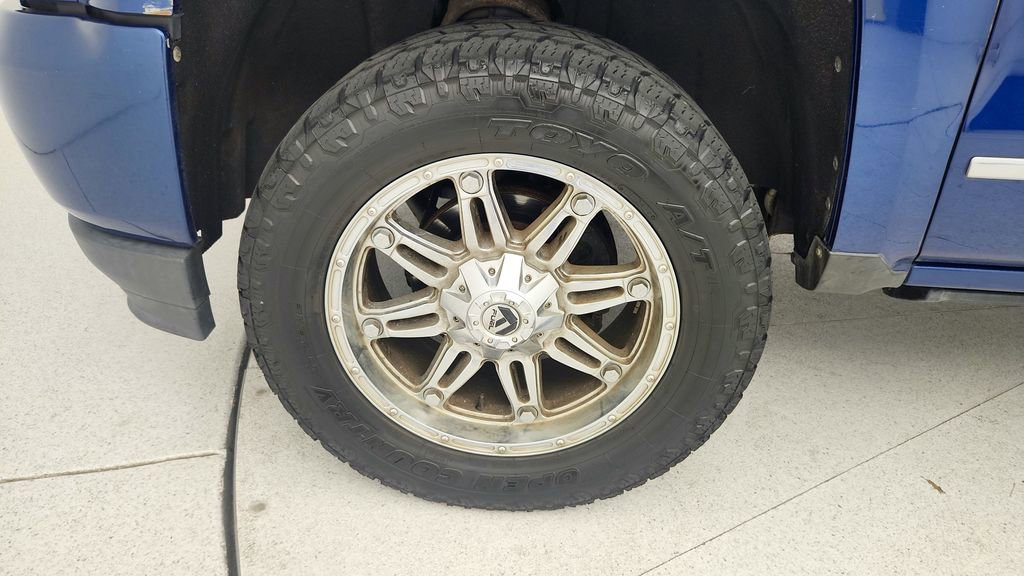 Used 2017 Chevrolet Silverado 1500 LTZ Z71 w/ LTZ Plus Package image 29