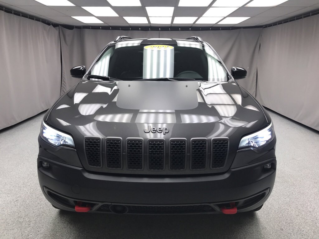 Used 2022 Jeep Cherokee Trailhawk w/ Premium Leather Package image 6