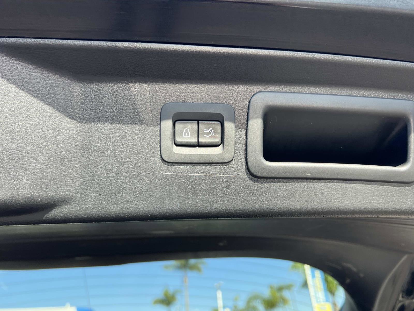 Used 2024 MAZDA CX-50 AWD 2.5 S w/ Preferred Package image 23