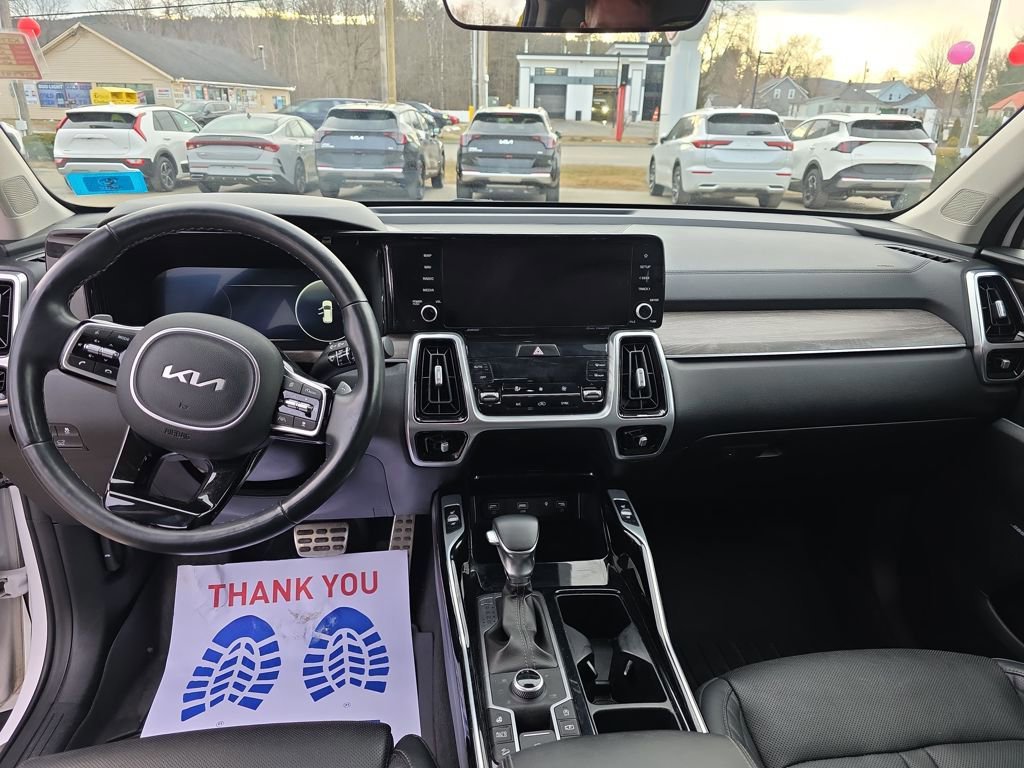 Used 2022 Kia Sorento SX Prestige image 12