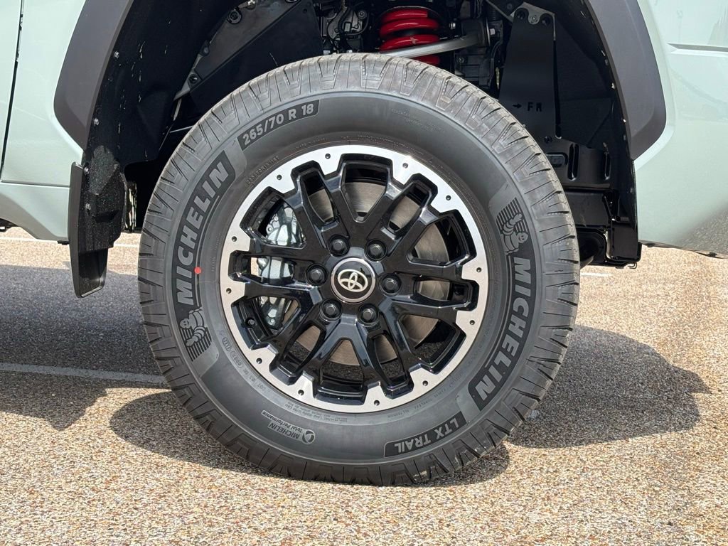 New 2026 Toyota Tundra SR5 AWD/4WD image 8