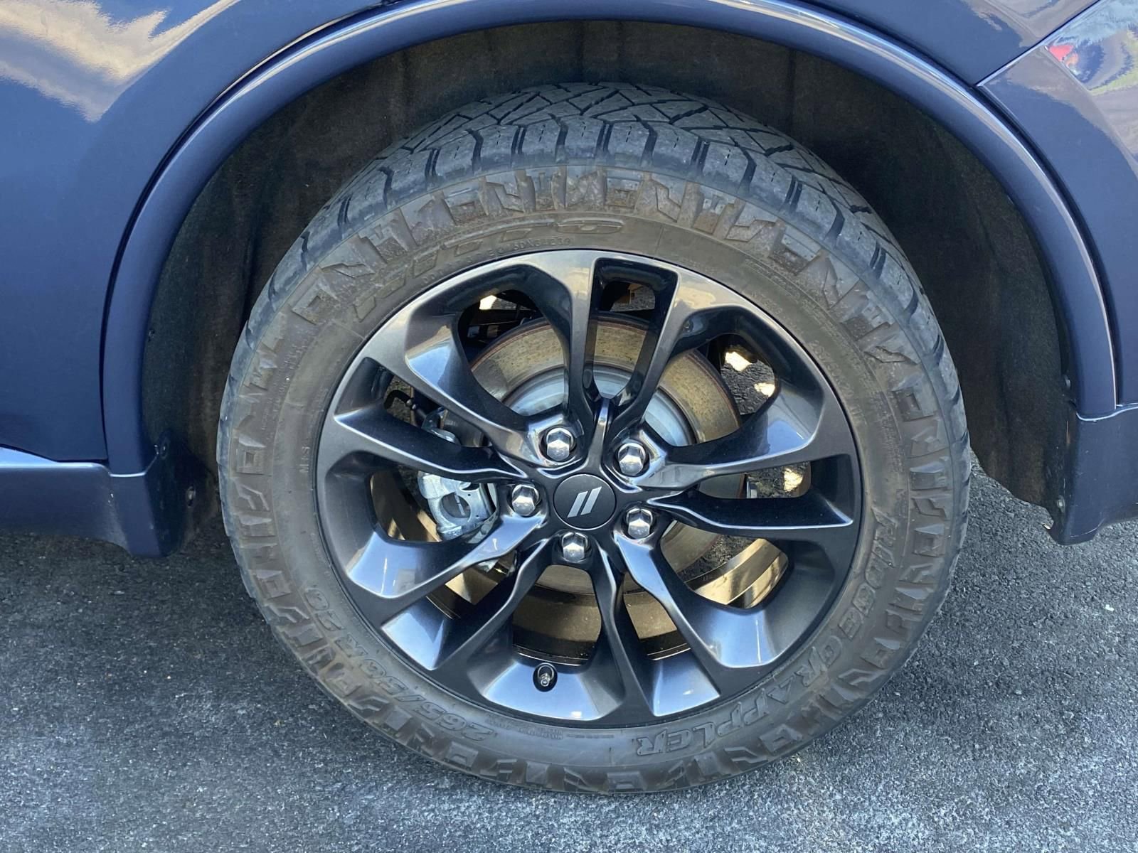 Used 2021 Dodge Durango R/T w/ Blacktop Package RWD image 9