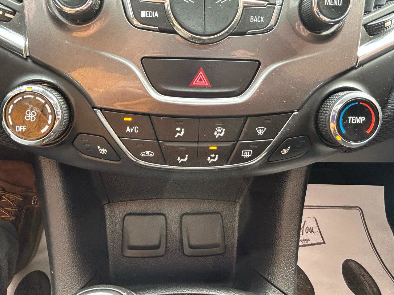 Used 2017 Chevrolet Cruze LT w/ LT True North Edition FWD image 26