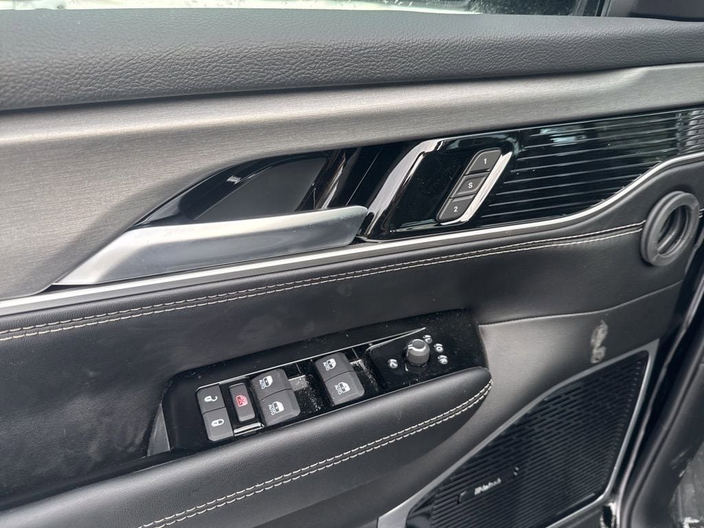 New 2026 Jeep Grand Wagoneer Limited w/ Premium Group II image 21