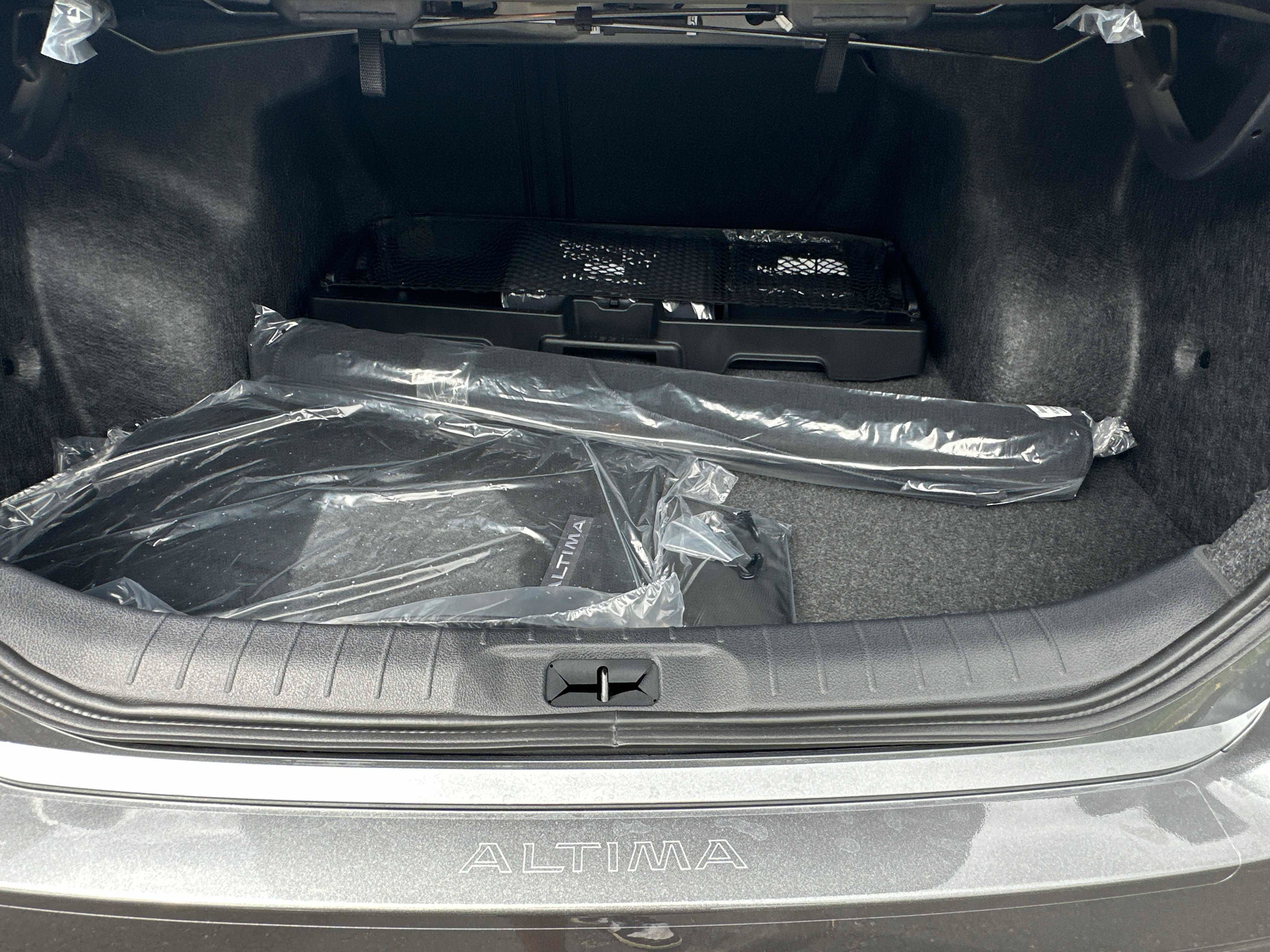 New 2026 Nissan Altima 2.5 SV FWD image 15