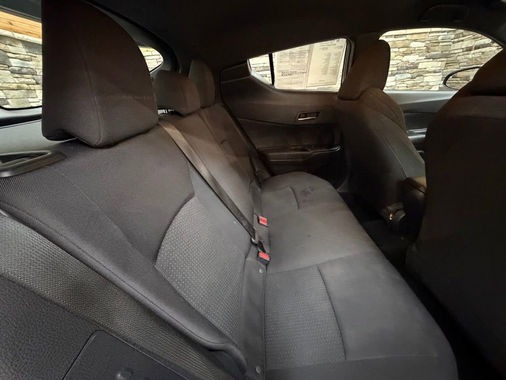 Used 2019 Toyota C-HR LE FWD image 30