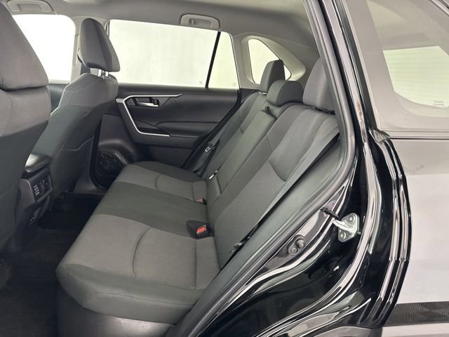 Used 2025 Toyota RAV4 XLE image 26