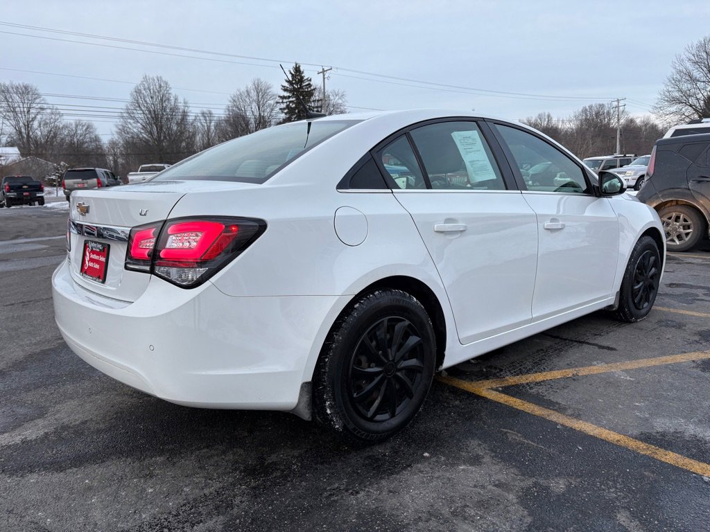 Used 2011 Chevrolet Cruze LT image 6