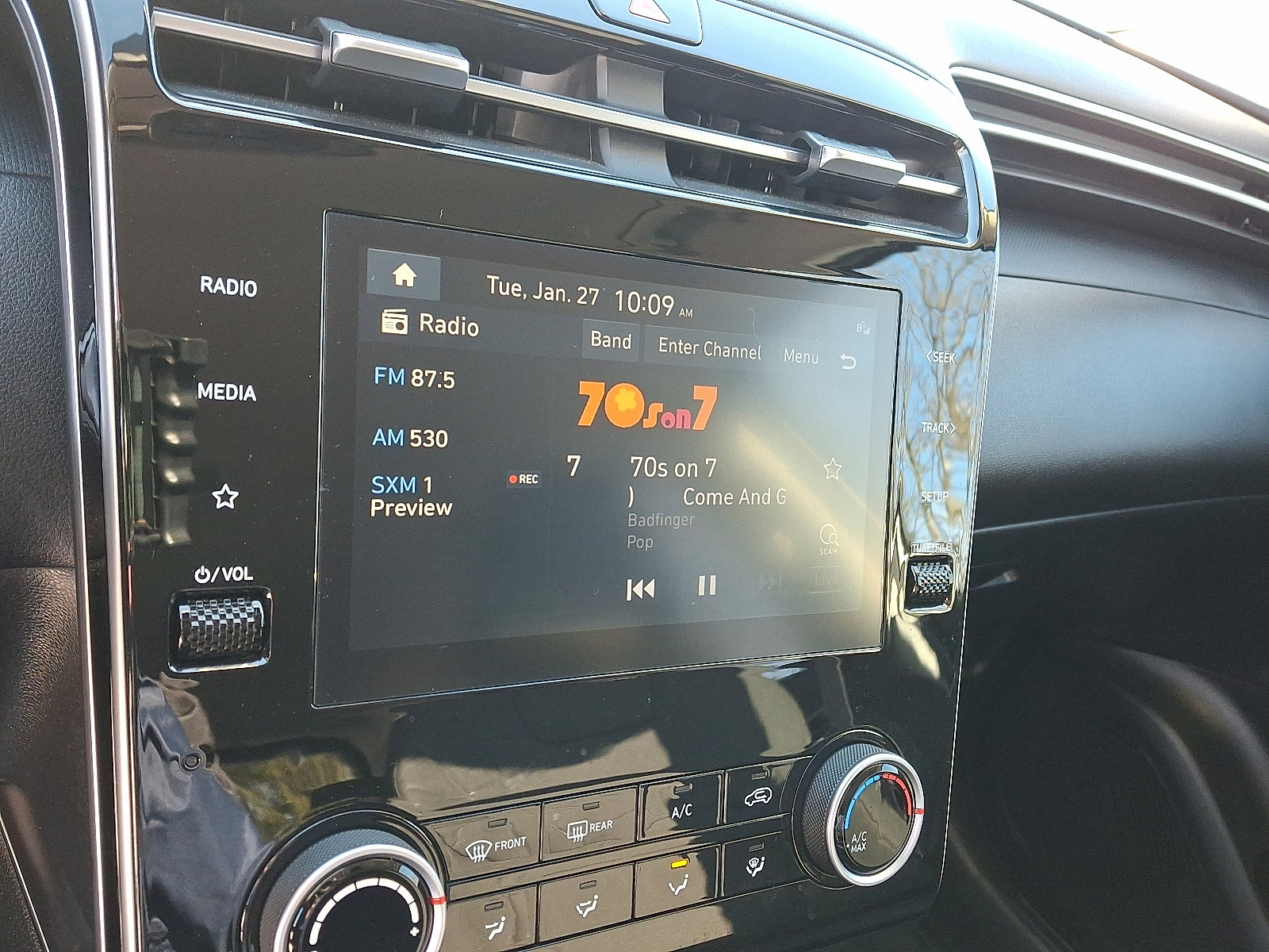 Used 2023 Hyundai Tucson SEL image 16