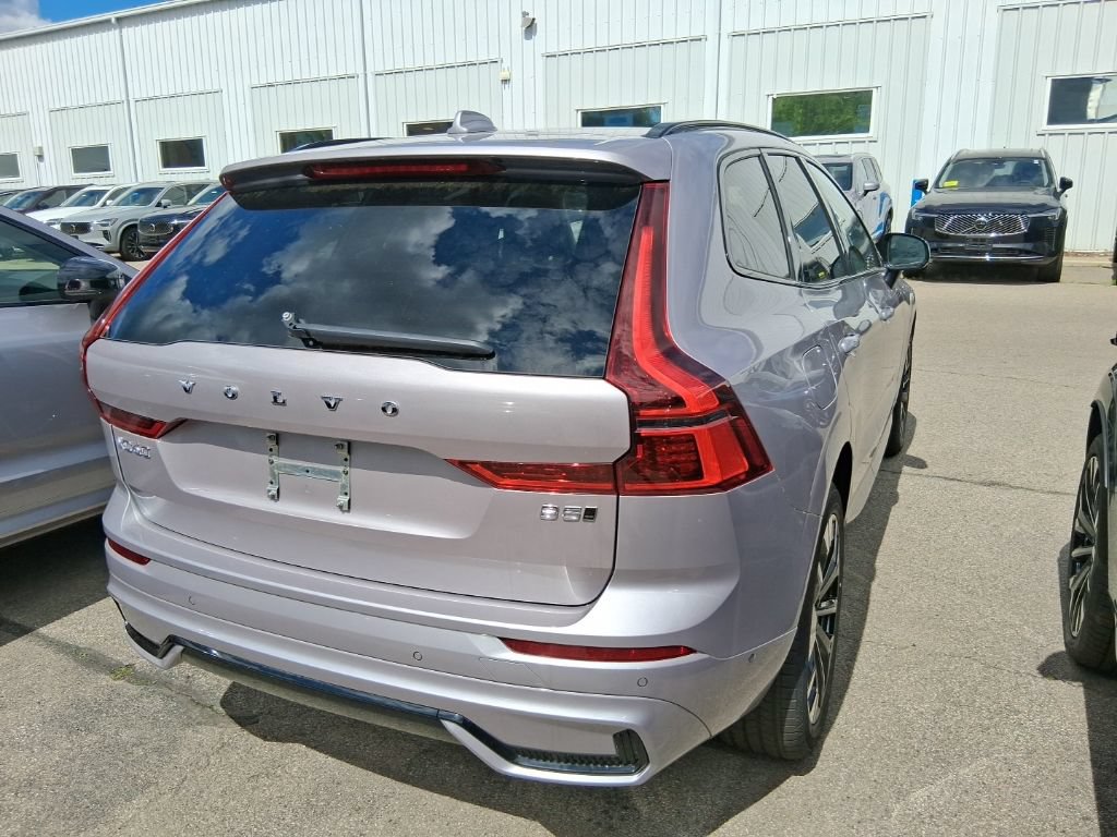 New 2026 Volvo XC60 B5 Plus w/ Climate Package AWD/4WD image 6