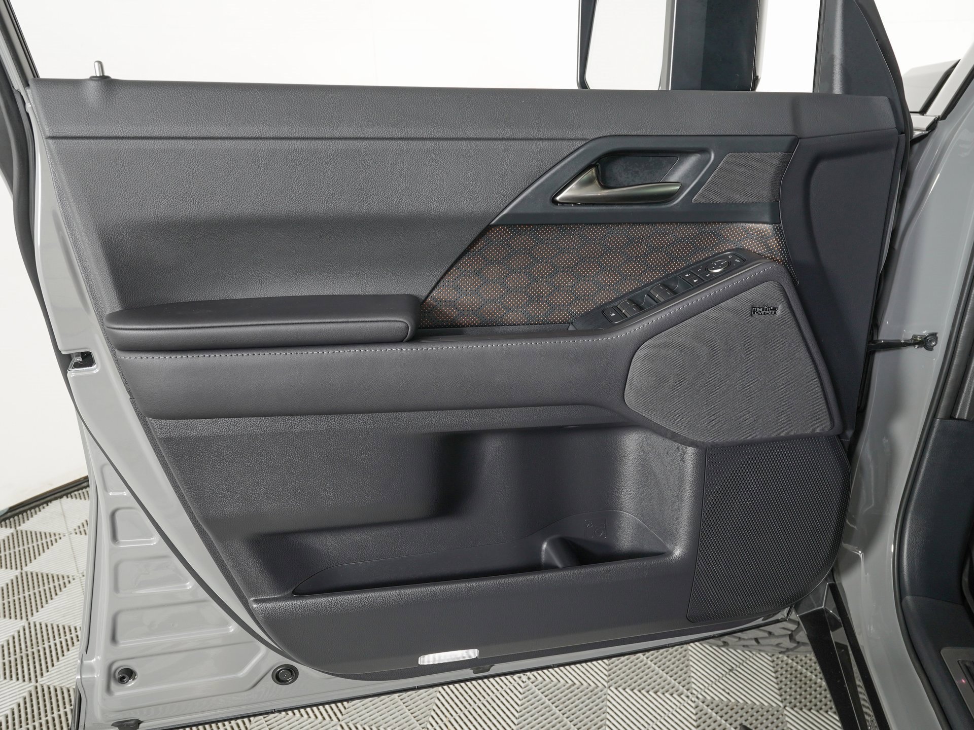 Used 2025 Lexus GX 550 image 16