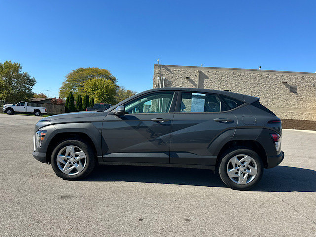 Used 2024 Hyundai Kona SE AWD/4WD image 3