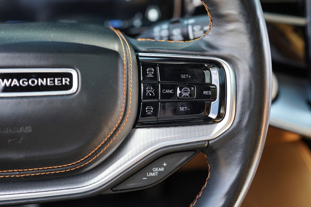 Used 2023 Jeep Grand Wagoneer Series III image 30