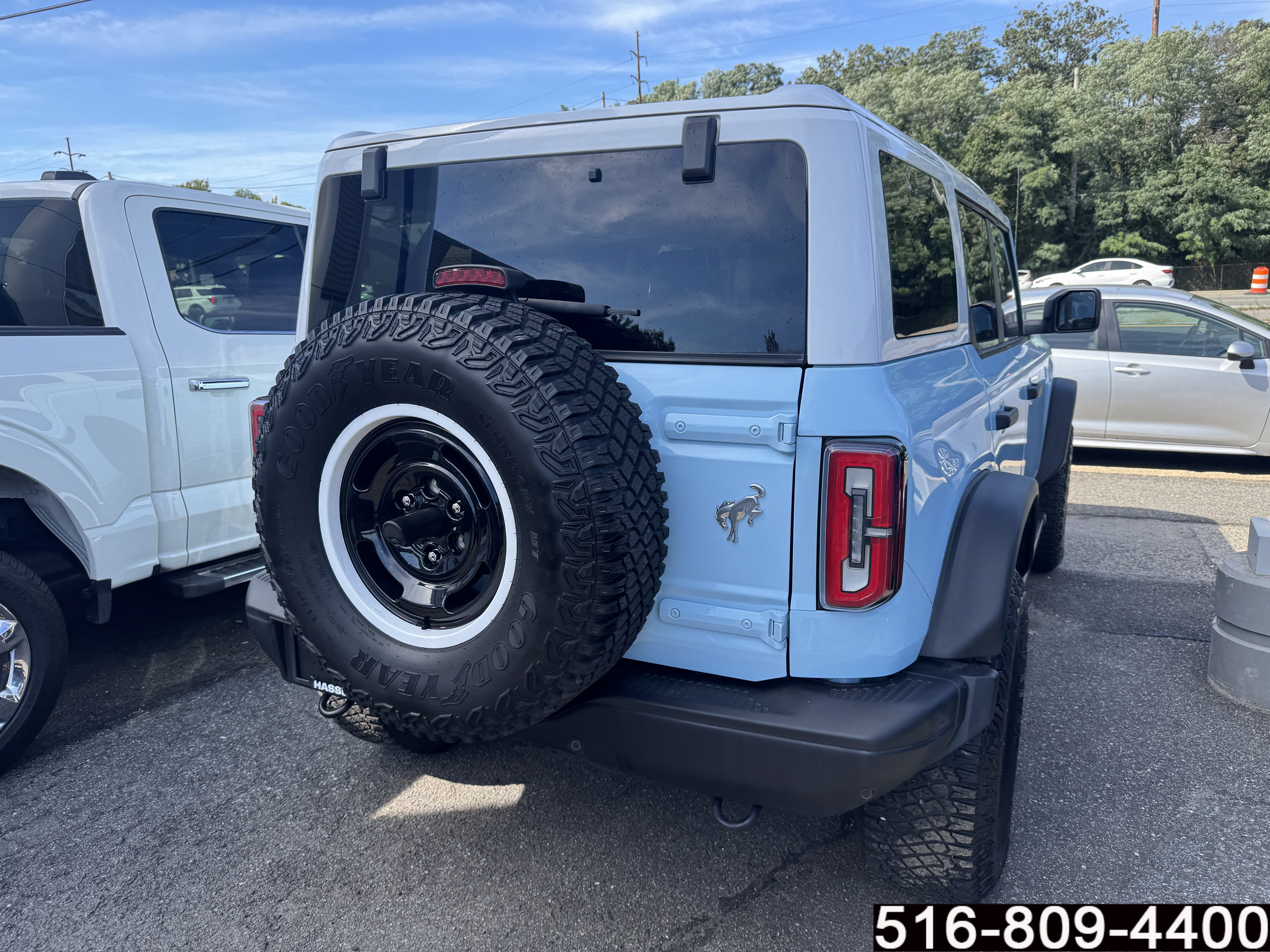 Used 2023 Ford Bronco Heritage Edition AWD/4WD image 5