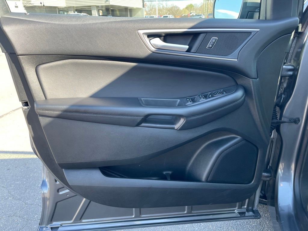 Used 2024 Ford Edge SEL image 15