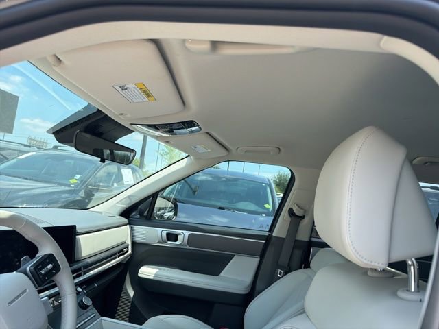 Used 2026 Hyundai Santa Fe SEL FWD image 5