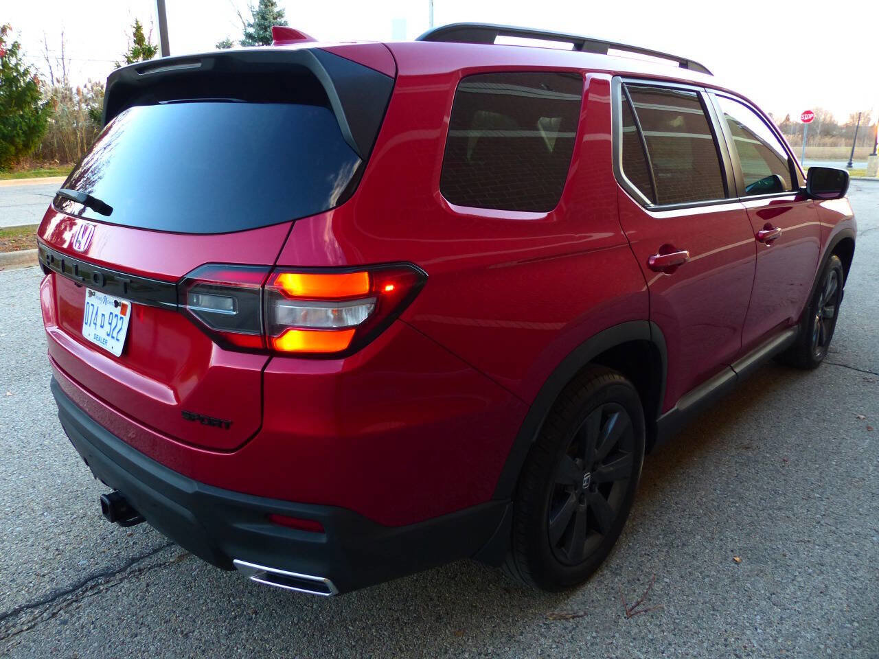 Used 2024 Honda Pilot Sport image 10