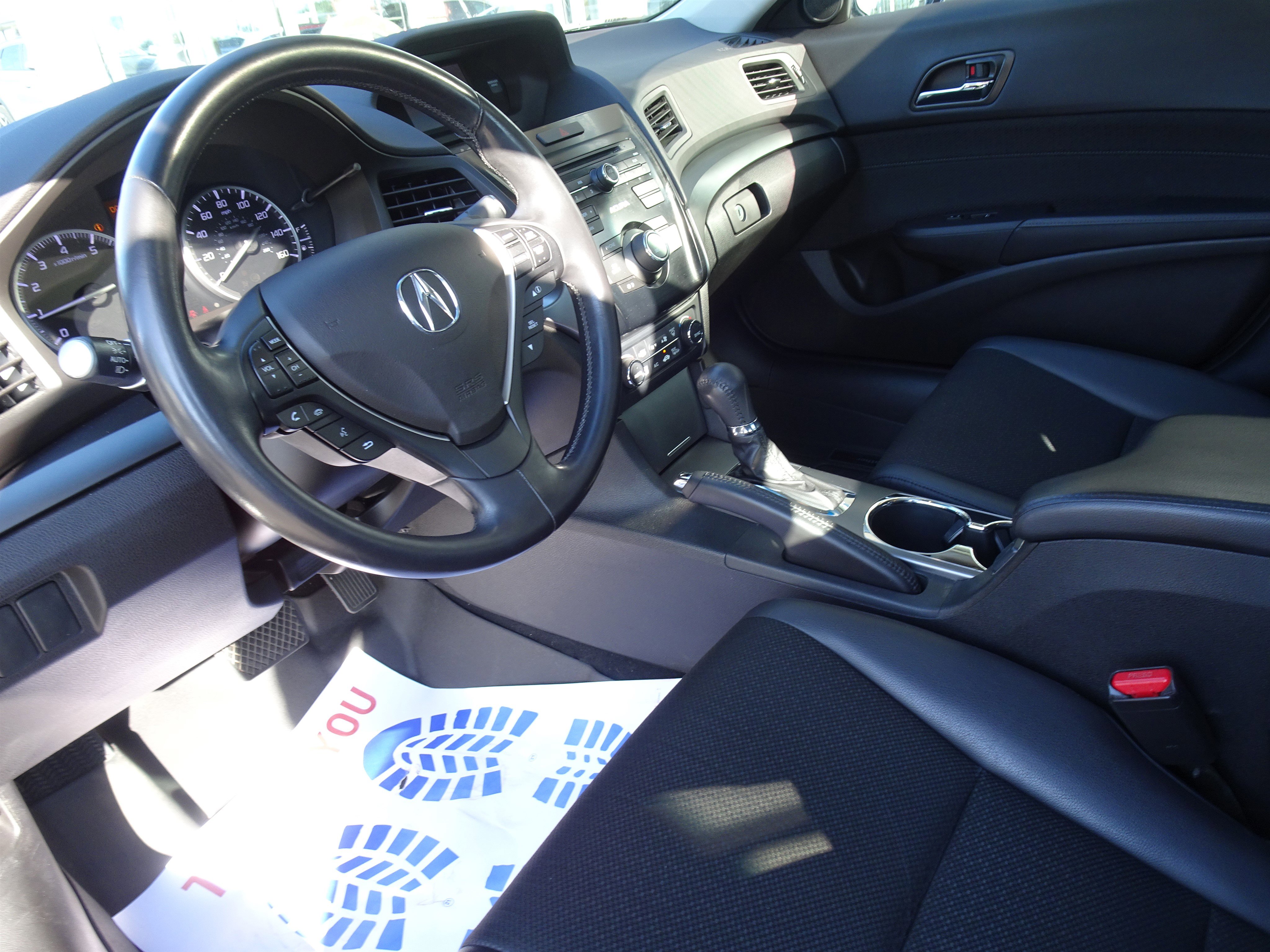 Used 2013 Acura ILX FWD image 12