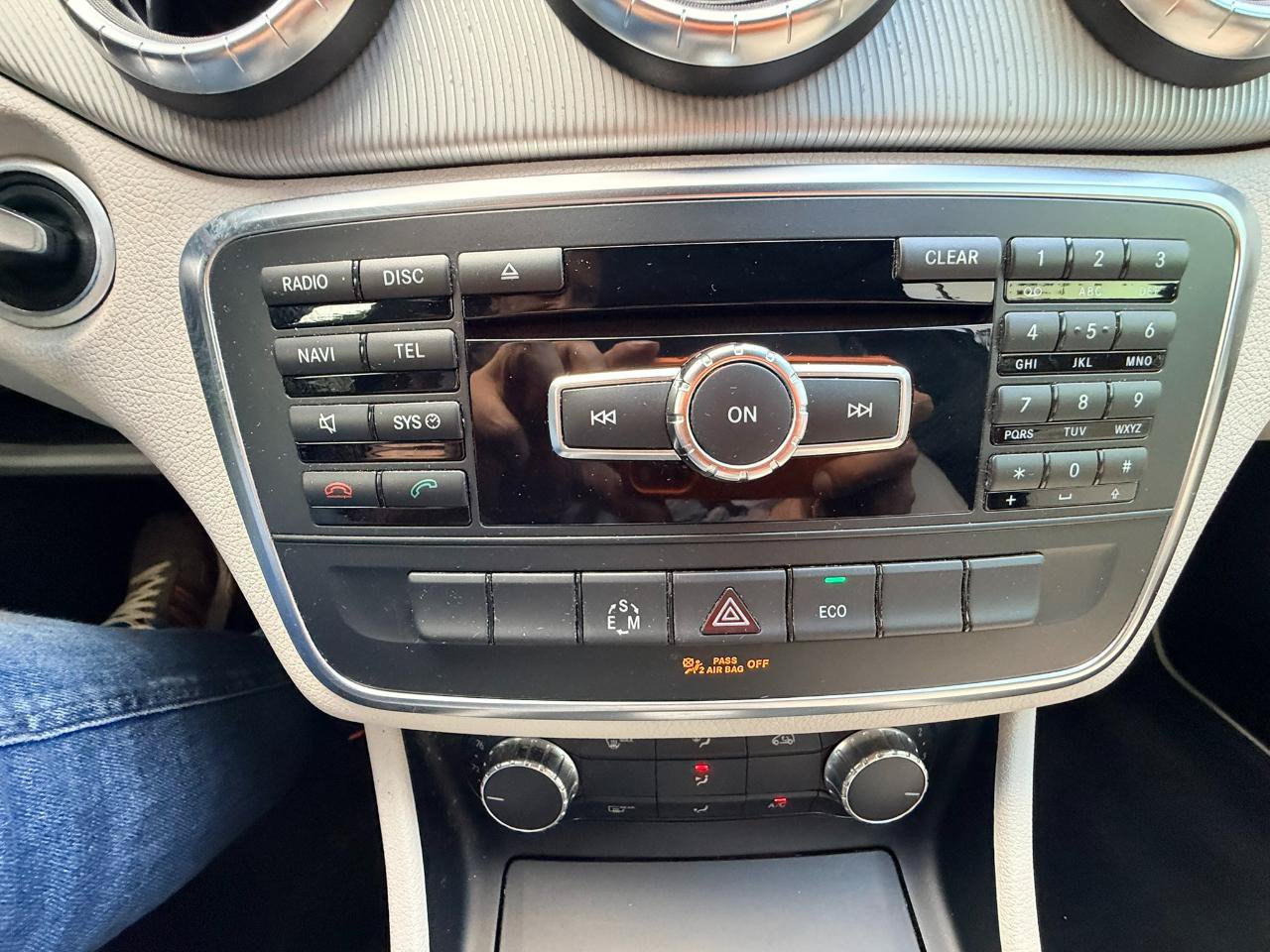 Used 2014 Mercedes-Benz CLA 250 image 21